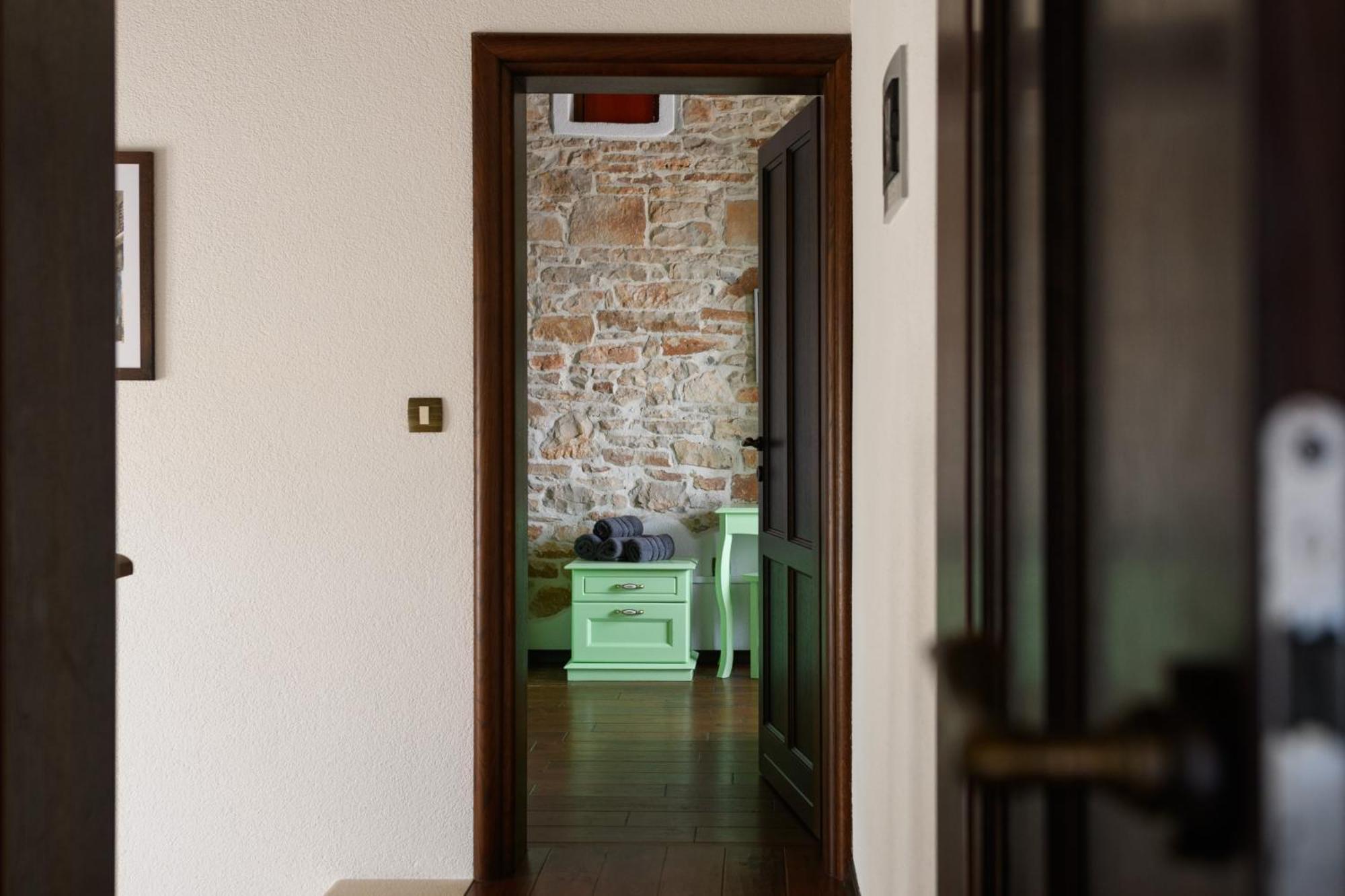 Villa Gina Valtura エクステリア 写真